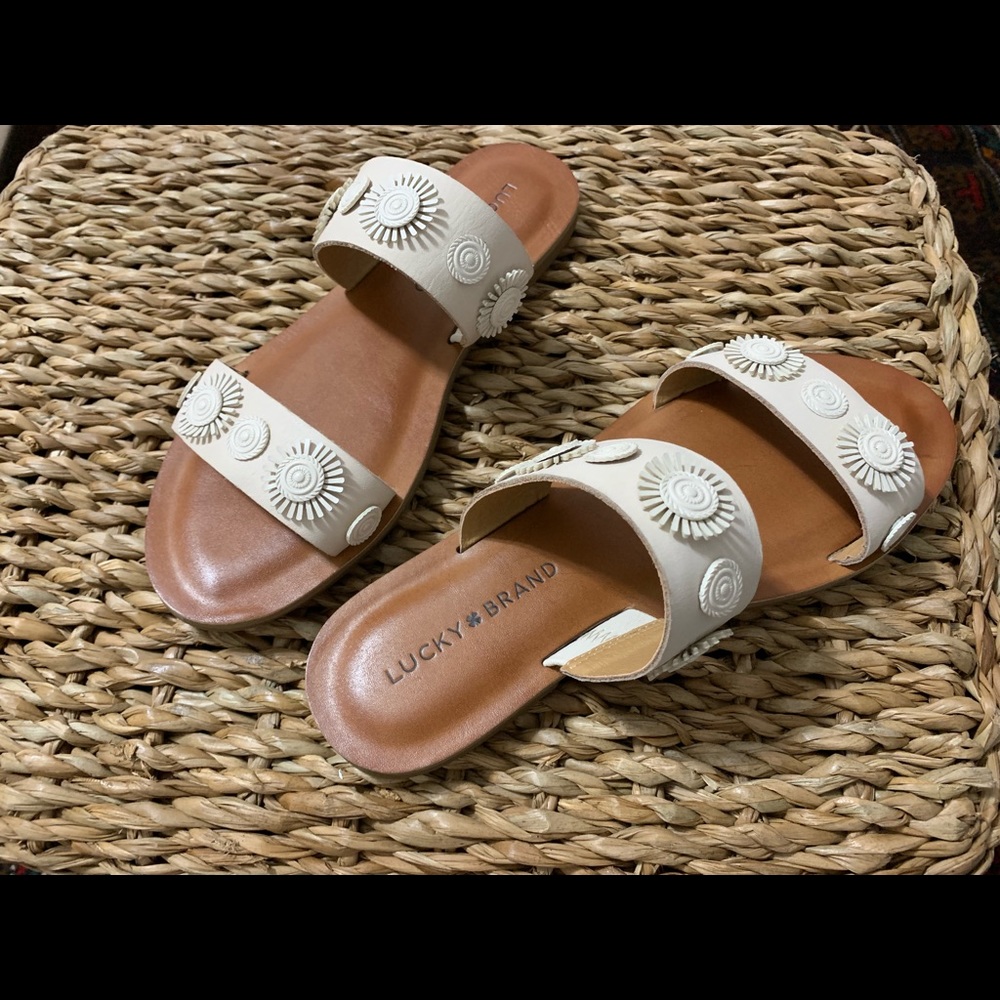✿ Lucky Brand Summer Sandals ✿